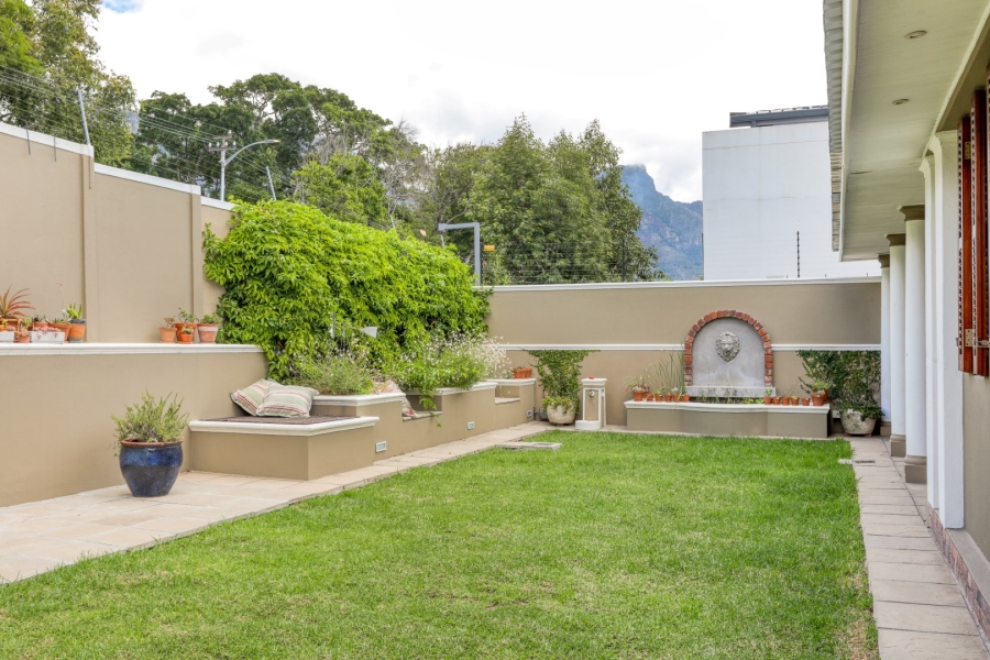 4 Bedroom Property for Sale in Claremont Upper Western Cape